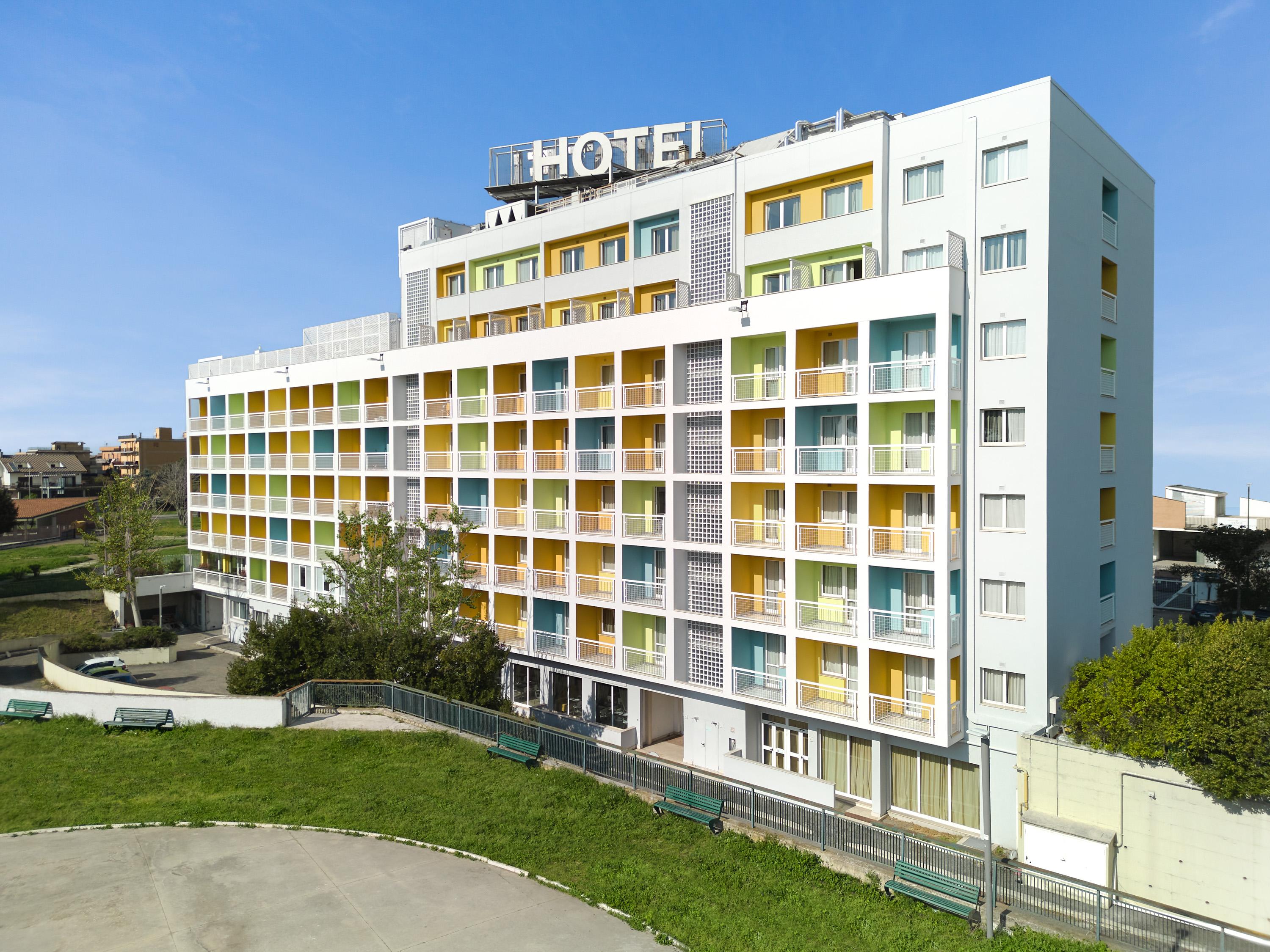 Vista Exterior Hotel Roma Tor Vergata