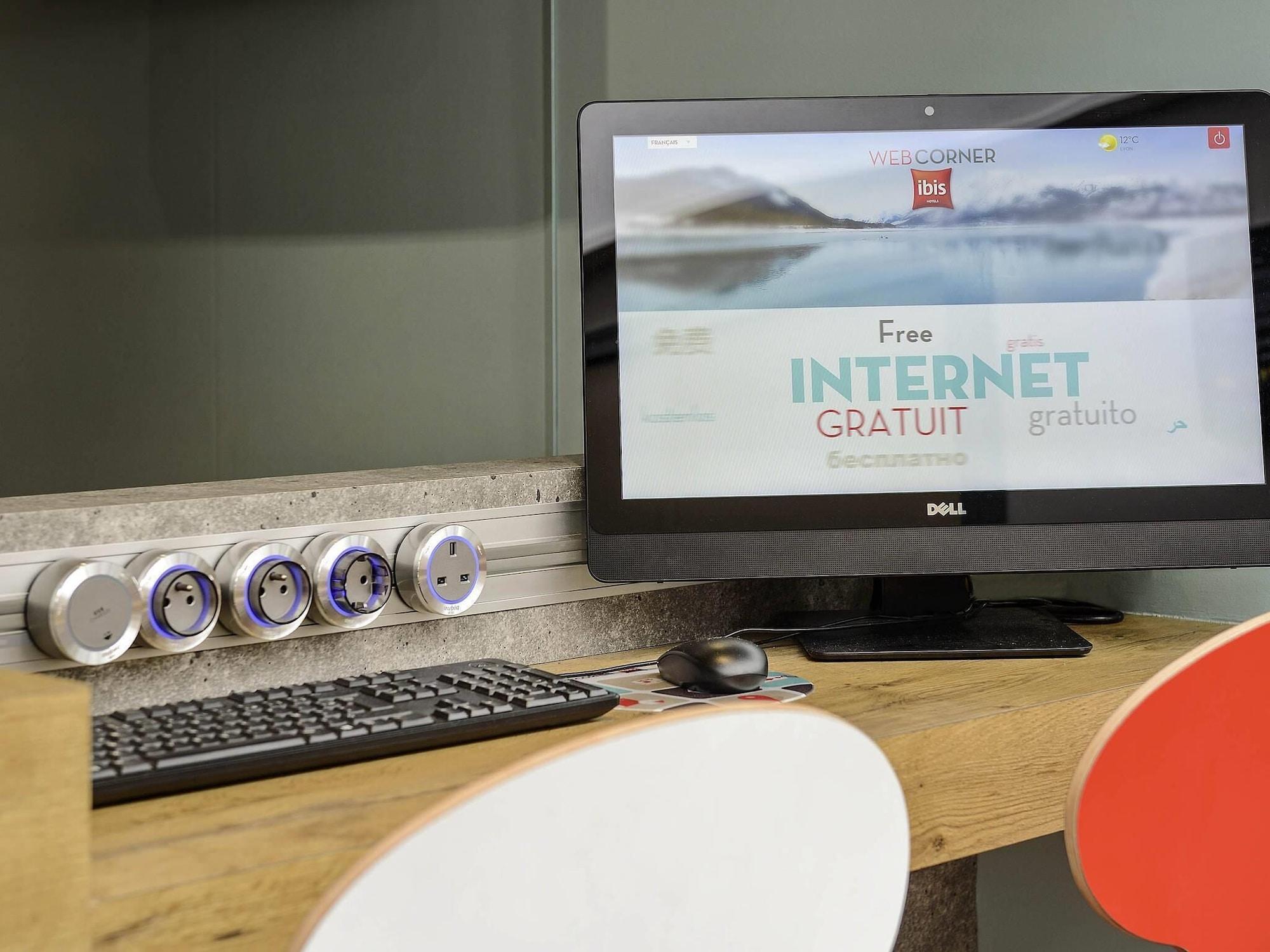 Varios ibis Poitiers Beaulieu