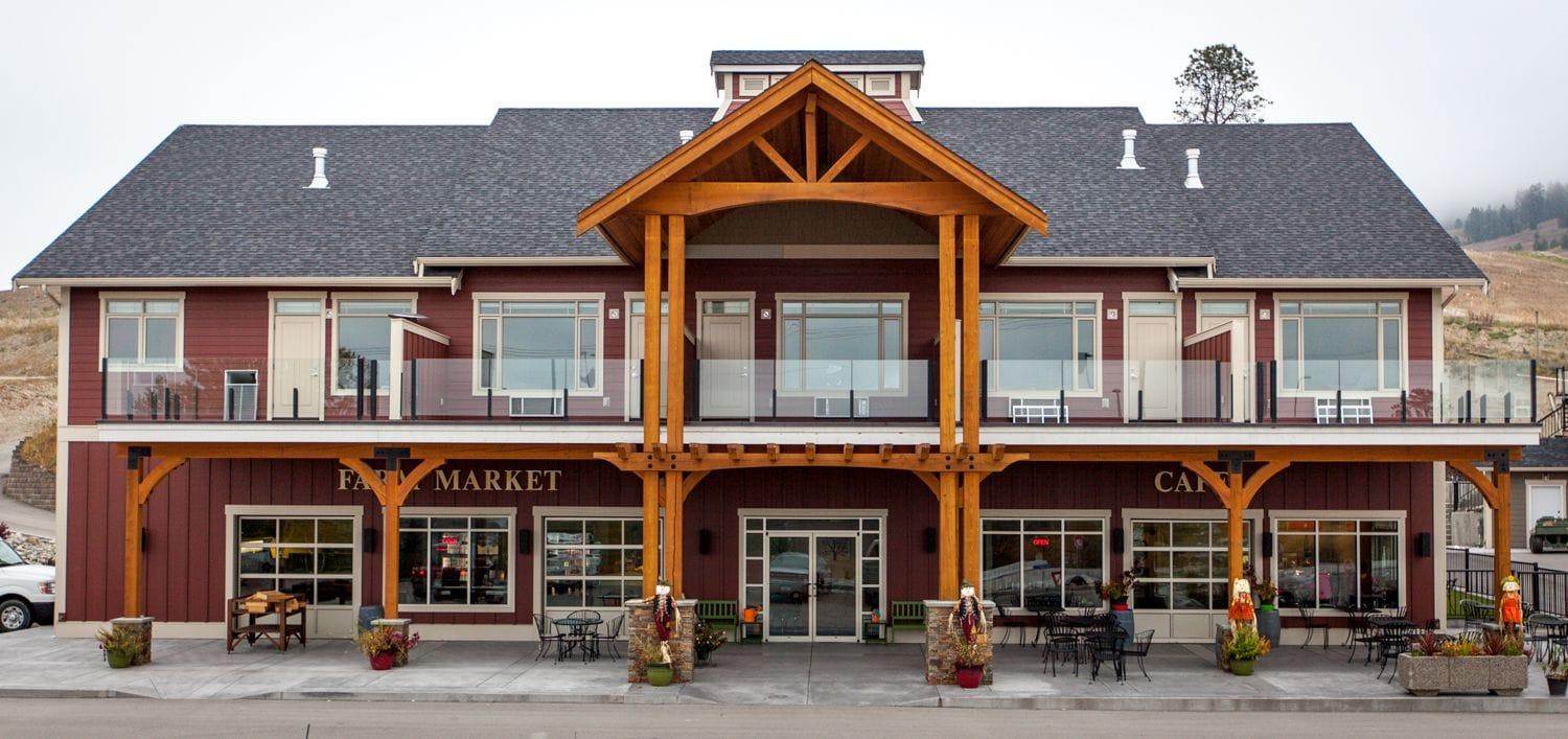 Varios Hillcrest Farm Market B&B