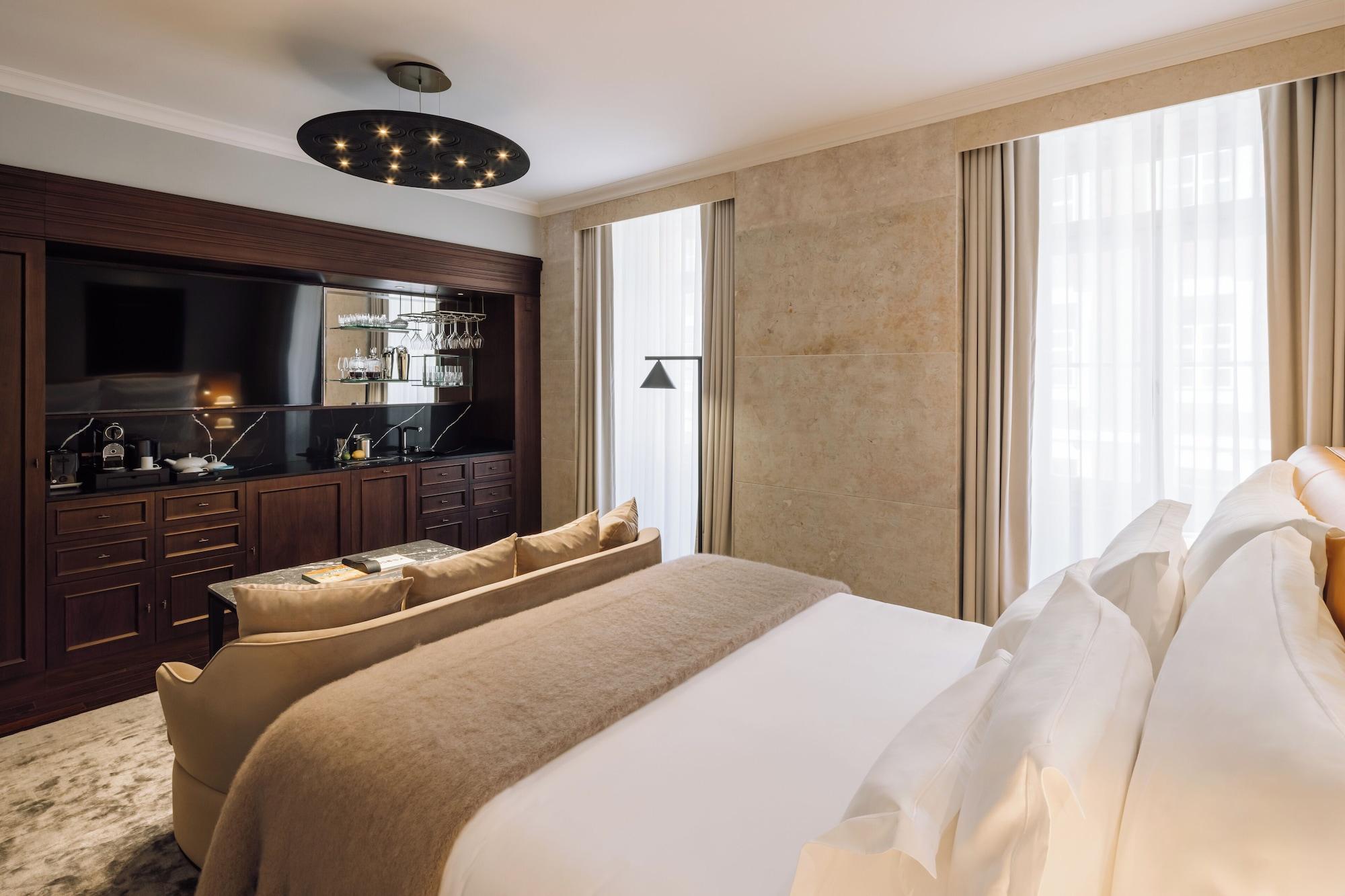 Habitación MYTHIC SANA Downtown Suites - New Opening