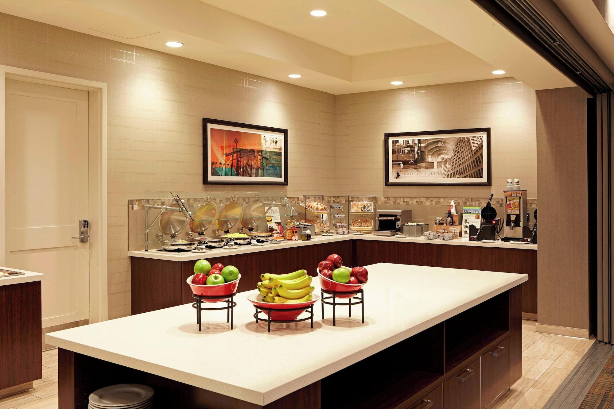 Restaurant Residence Inn by Marriott Los Angeles LAX/Century Boulevard