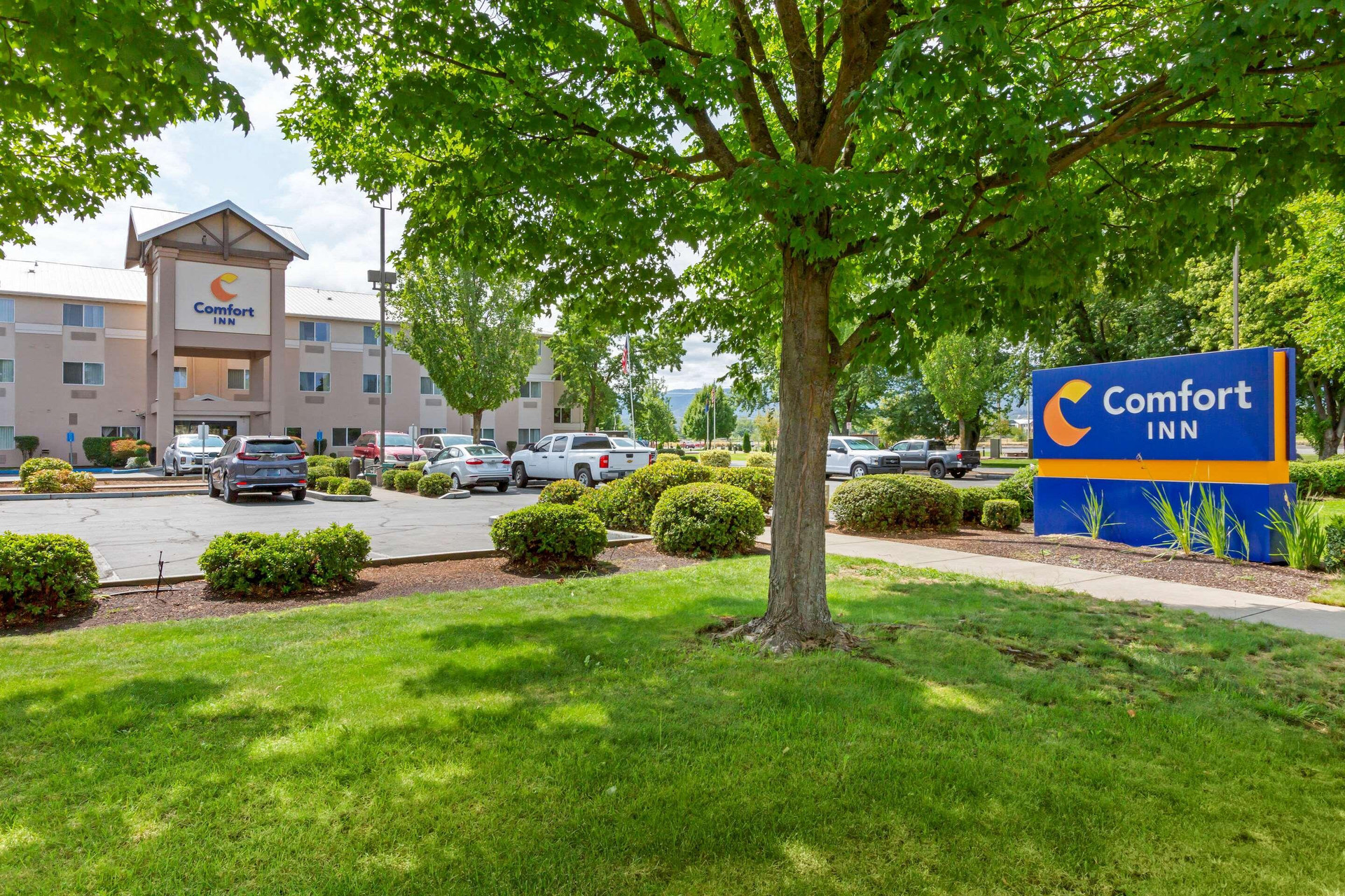 Vista Exterior Comfort Inn South