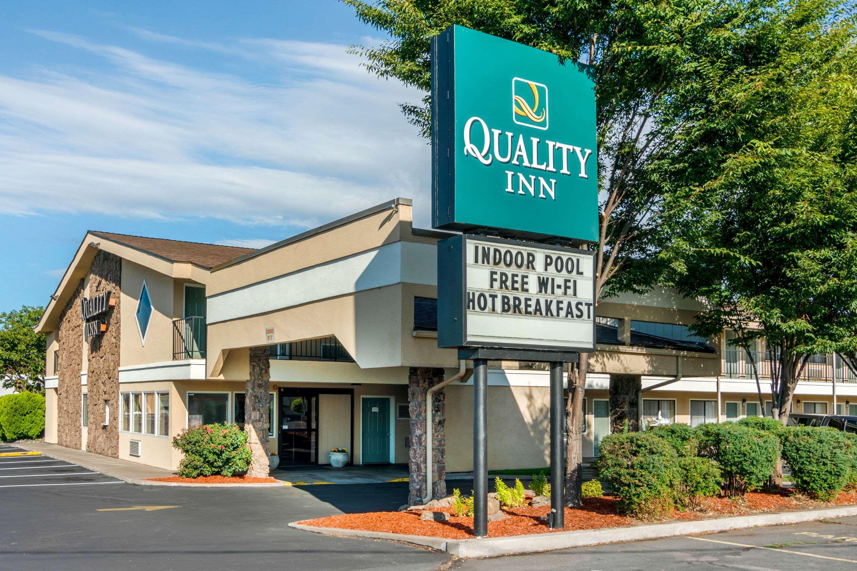Varios Quality Inn Klamath Falls - Crater Lake Gateway