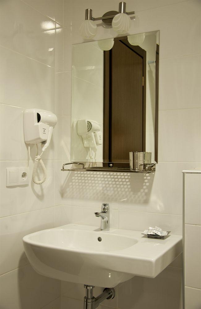 Set de Habitación Tbilotel