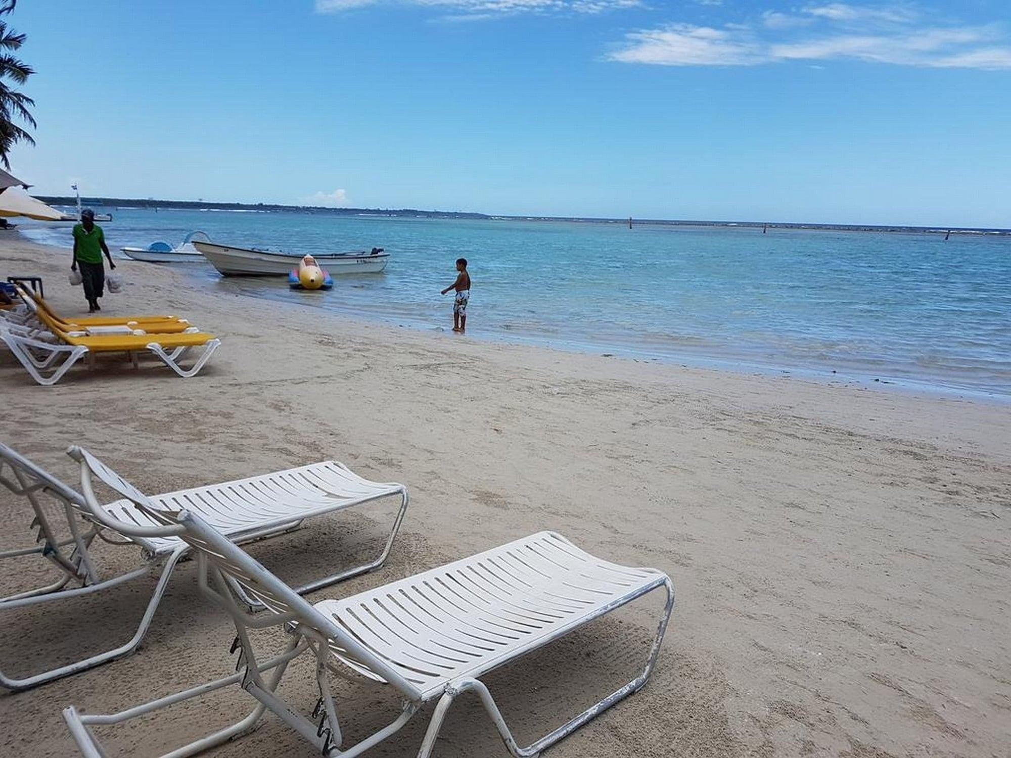 Playa Costa Linda Beach Boca Chica Hotel