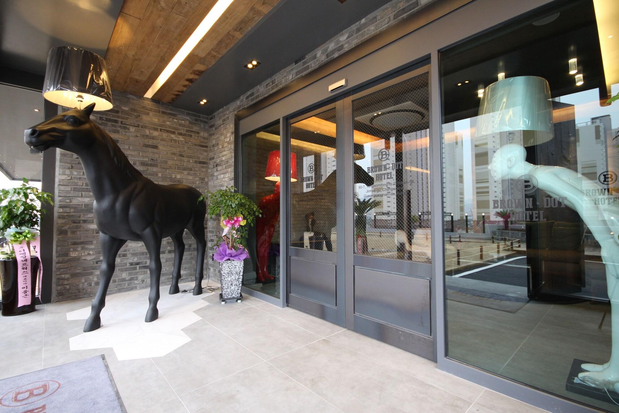 Vista Lobby Brown Dot Hotel Jinhae