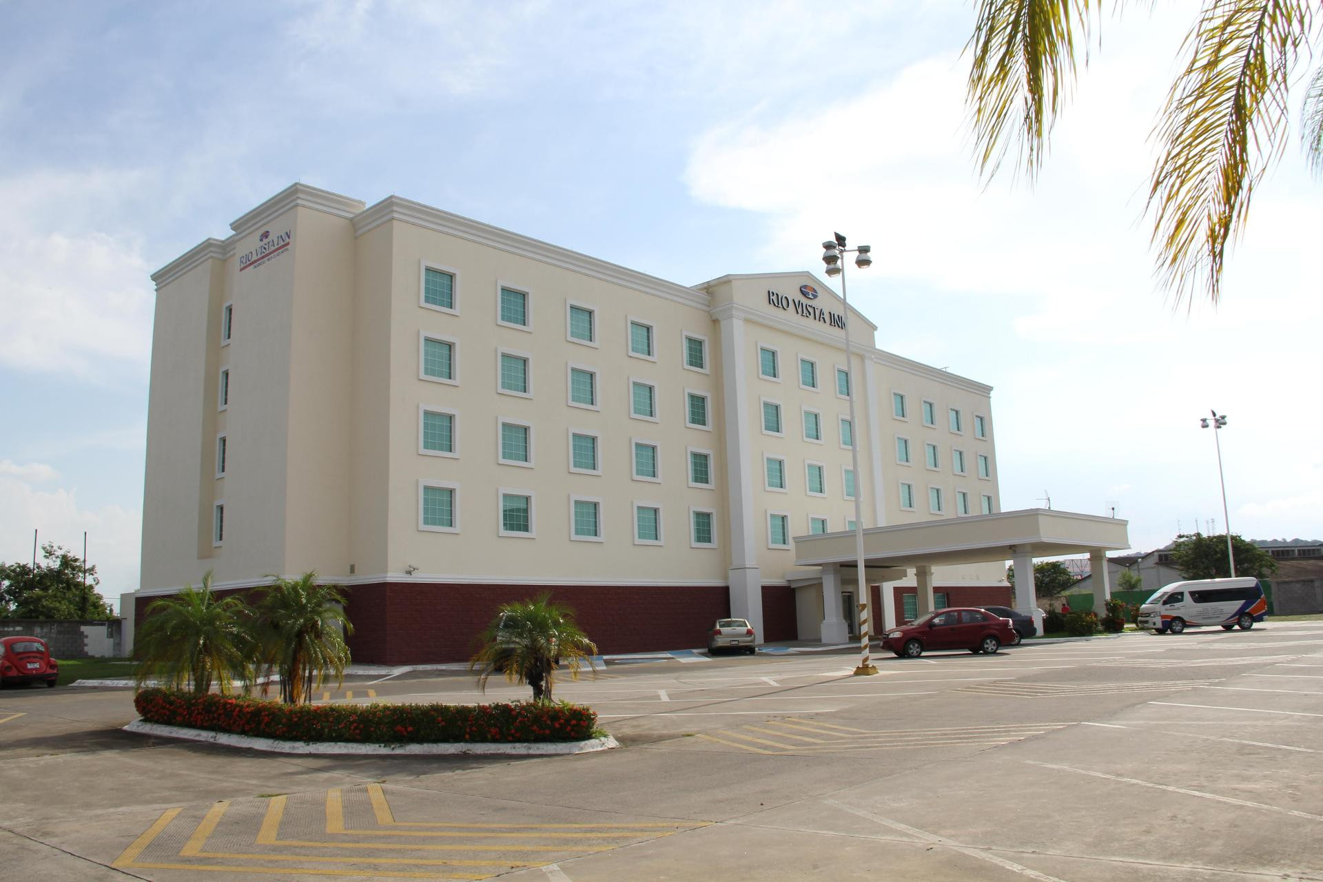 Vista Exterior Rio Vista Inn Business High Class Poza Rica