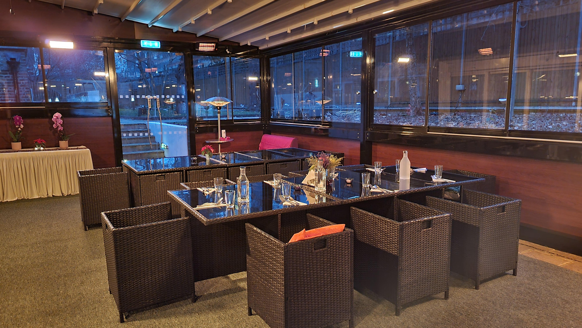 Restaurant The Park City Grand Plaza Kensington