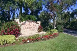 Alquiler Vacacional - Wow! Cut the ribbon! Brand new! Golf and Beach. Stylish and close to everything!