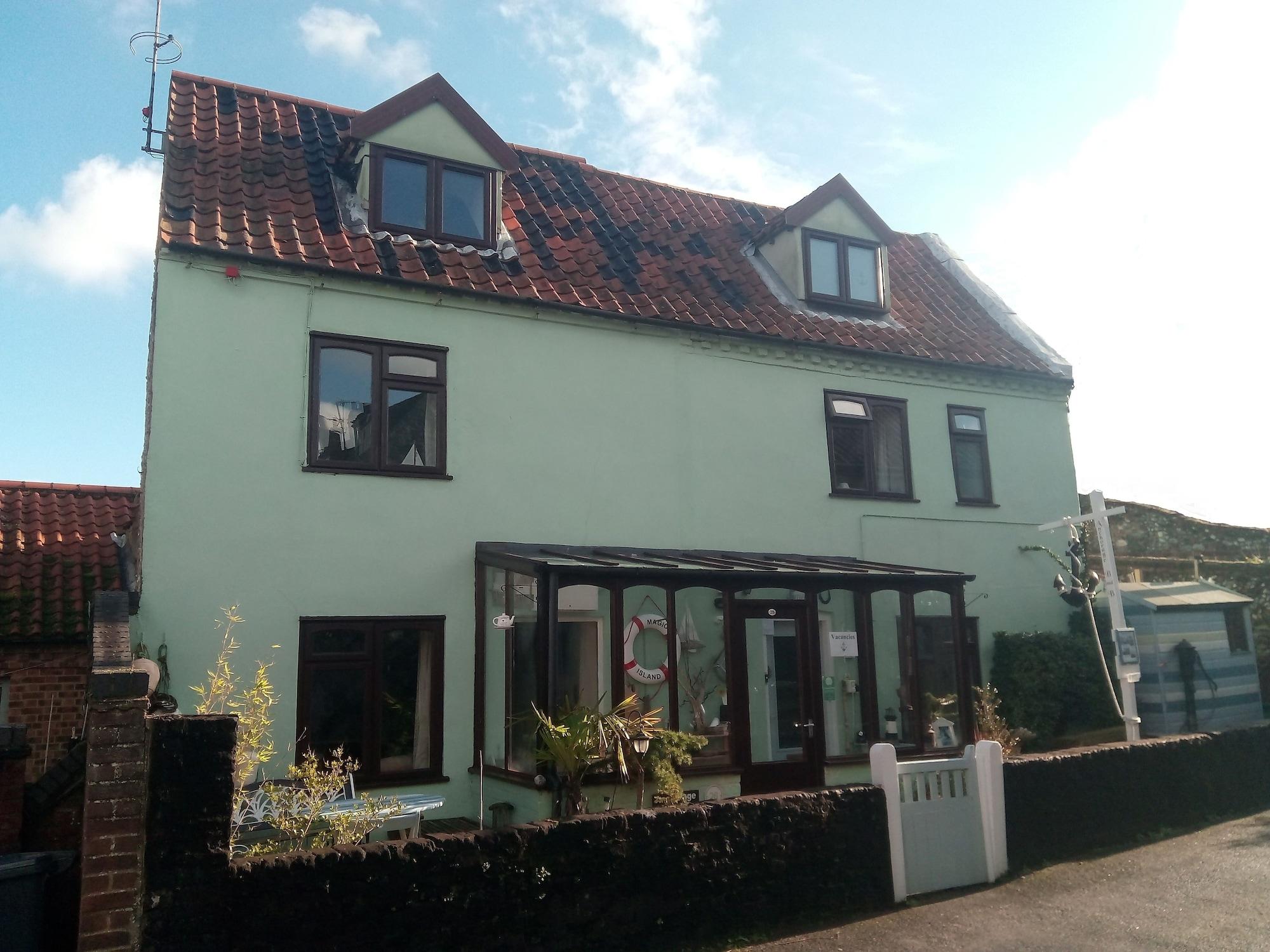 Varios Anchorage Wells