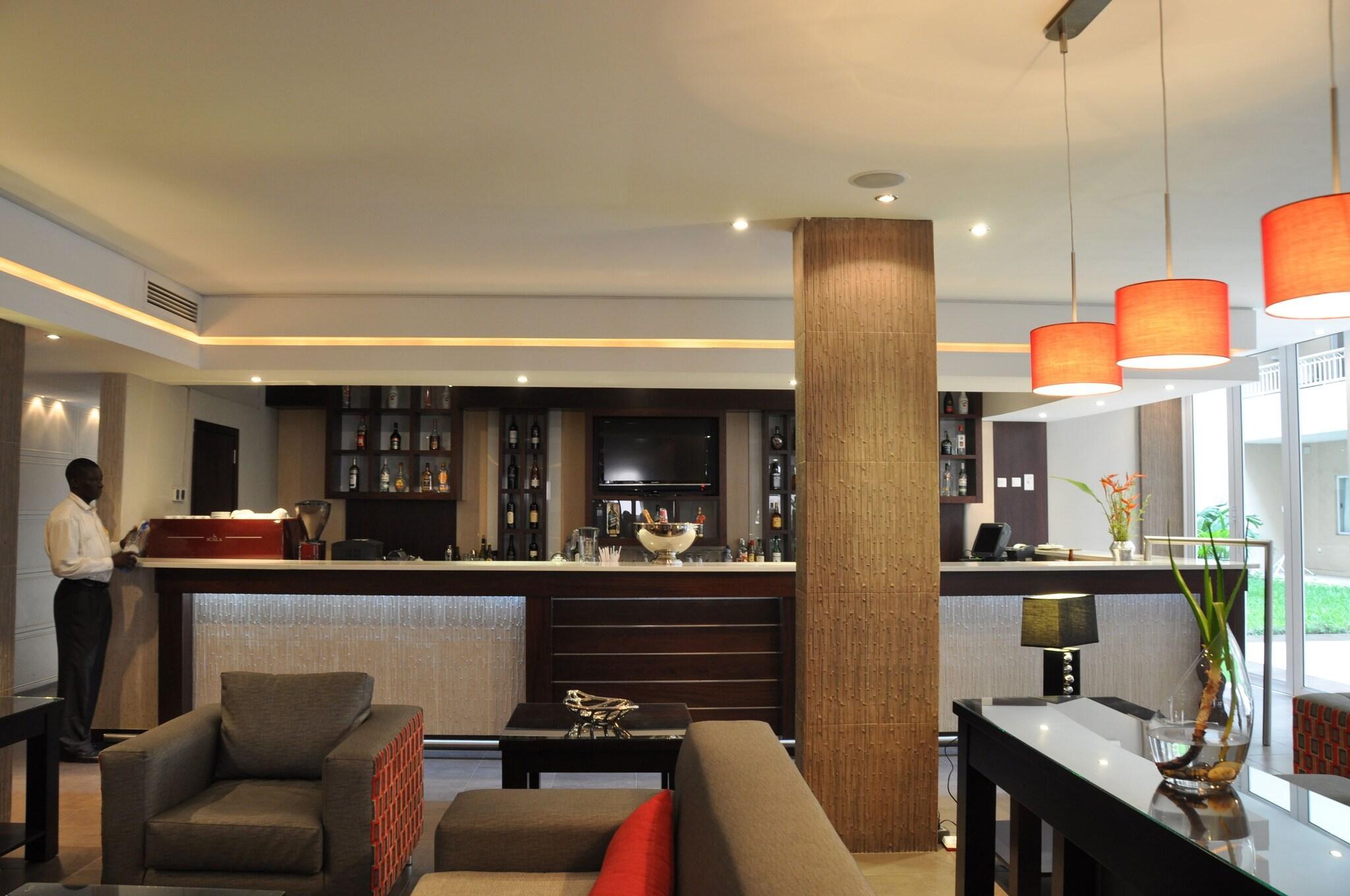 Bar/Salón Hotel Royal