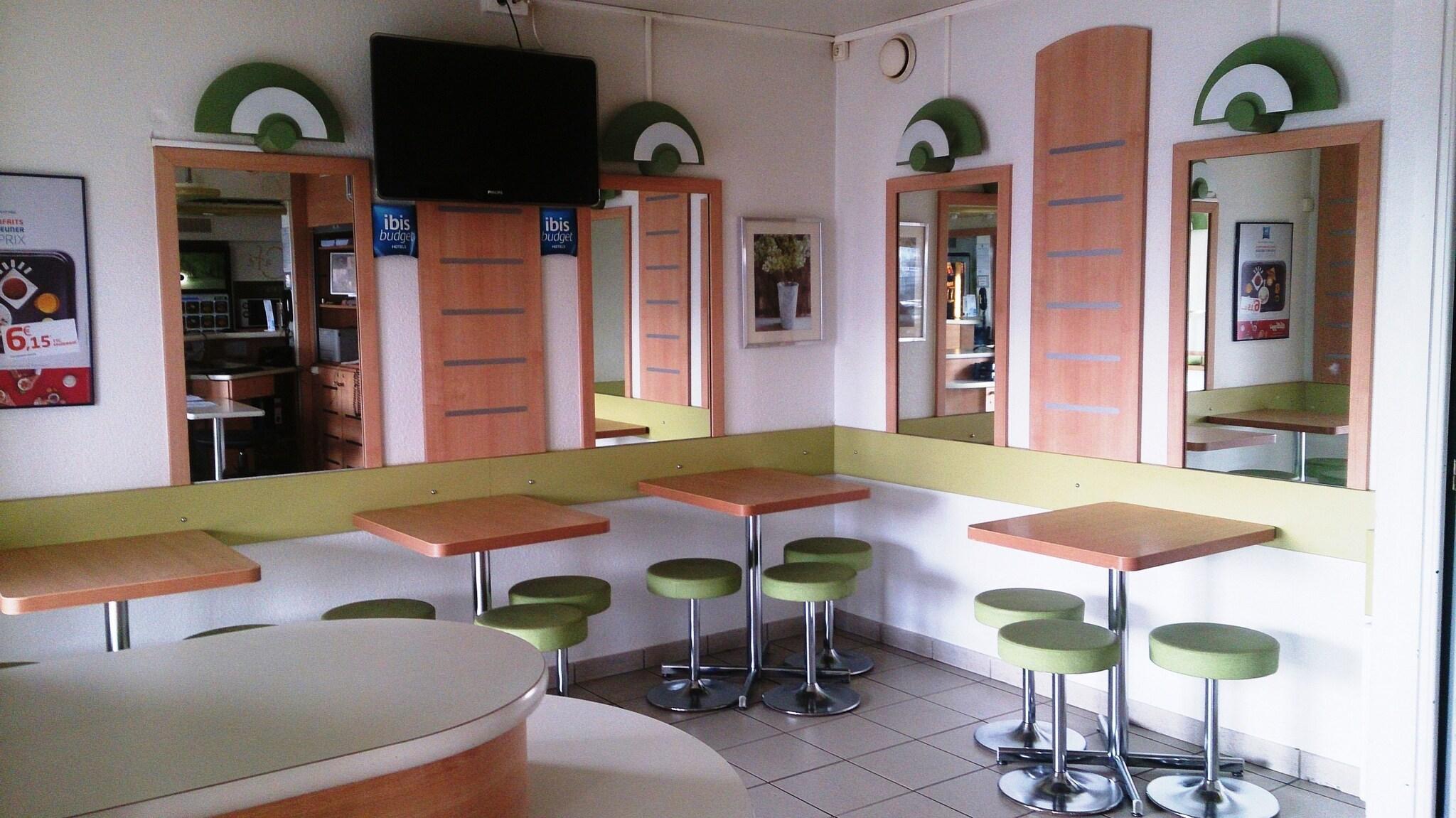 Restaurant ibis budget Versailles Trappes