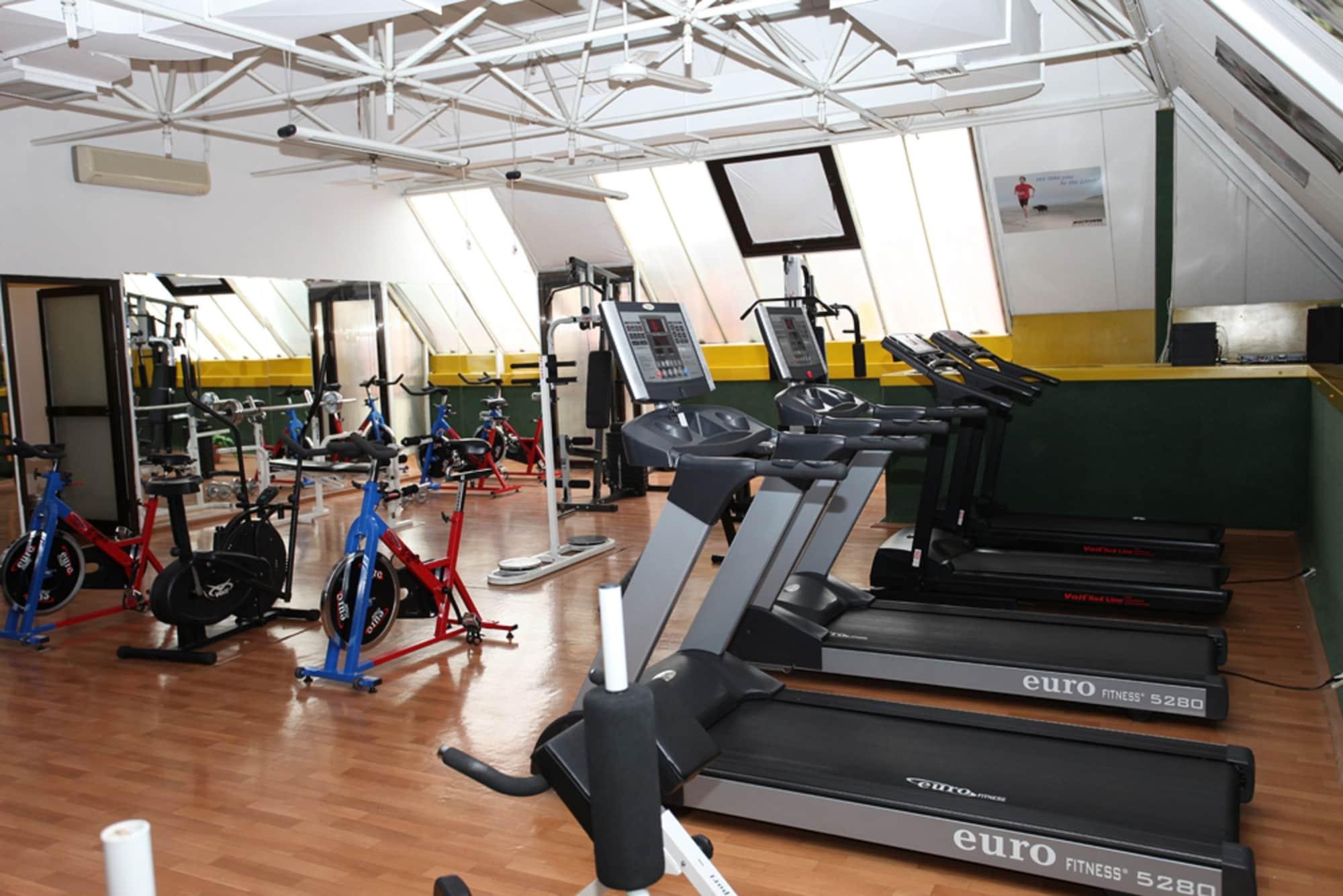Gimnasio Gunes Hotel Merter