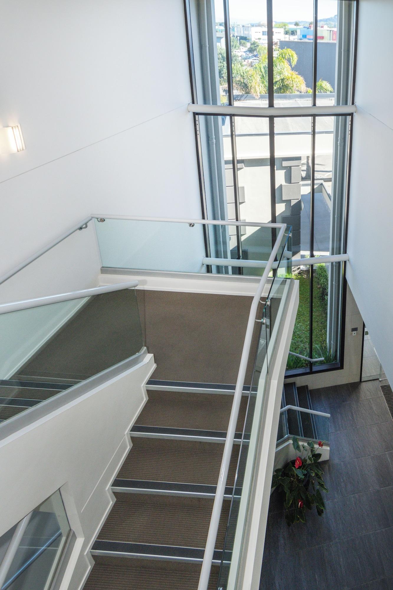 Varios Portside Hotel