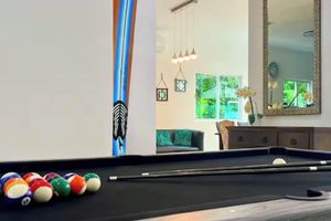 Alquiler Vacacional - VILLA MARIPOSA private Pool Jacuzzi & Hot Tube, Wifi in house and garden