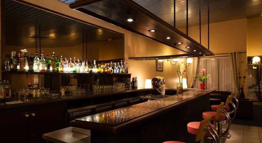Bar/Salón Comfort Hotel Toulouse Sud