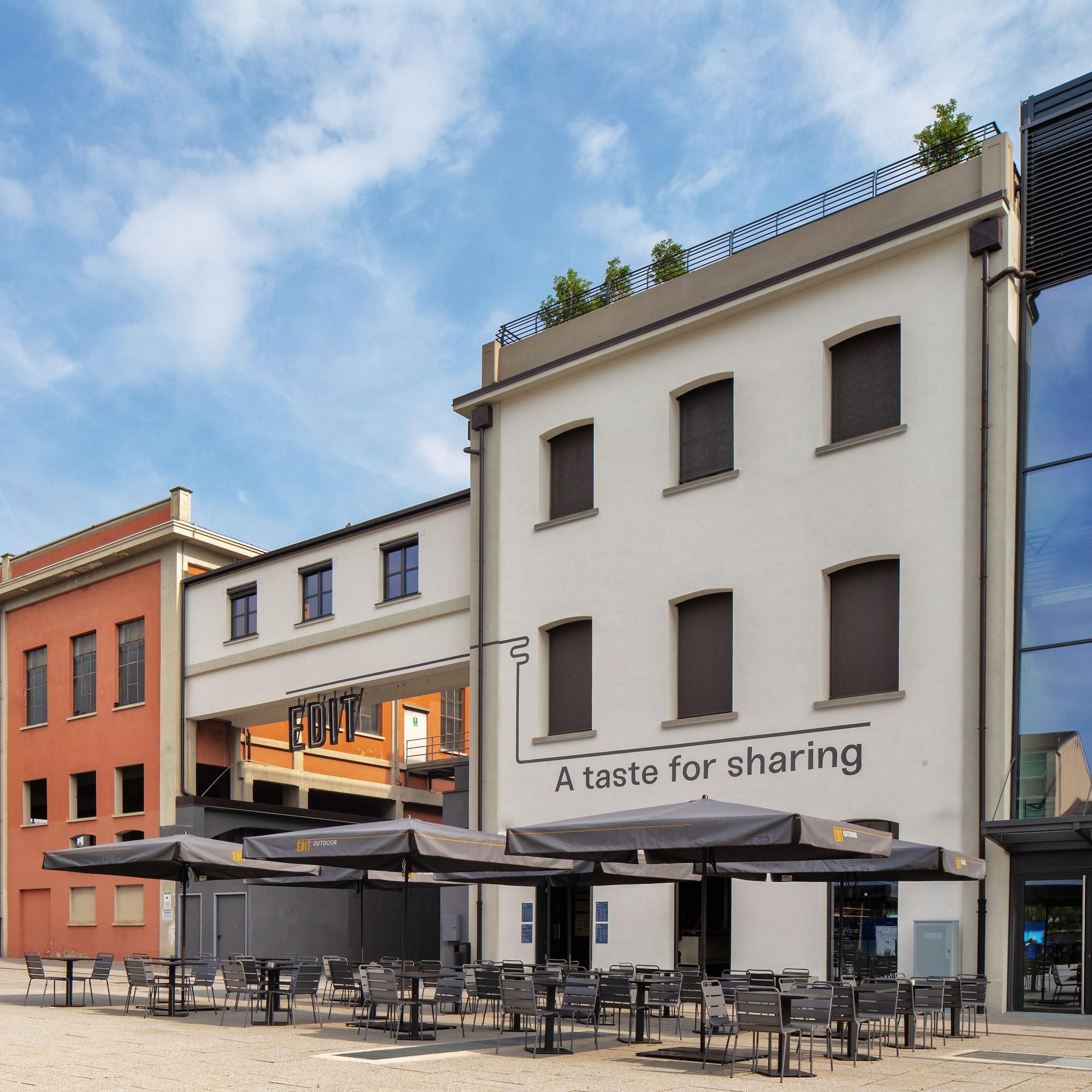 Vista Exterior Edit Lofts