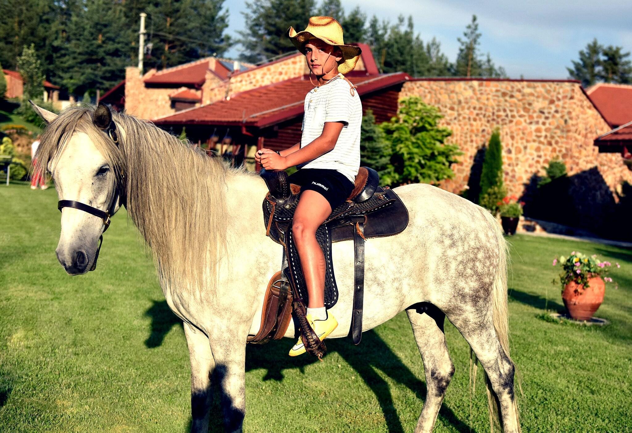 Instalaciones Recreativas Aurora Resort & Spa