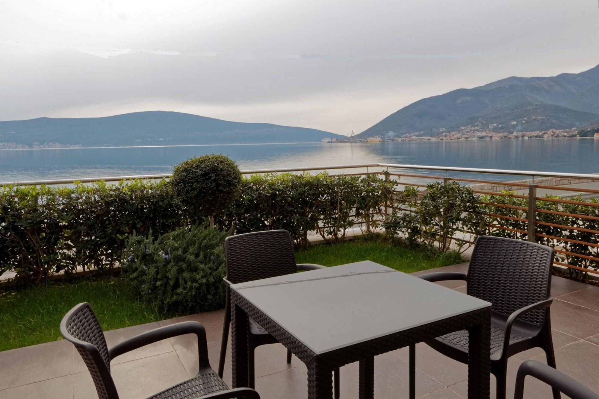 Varios Jelena Vile & Apartments