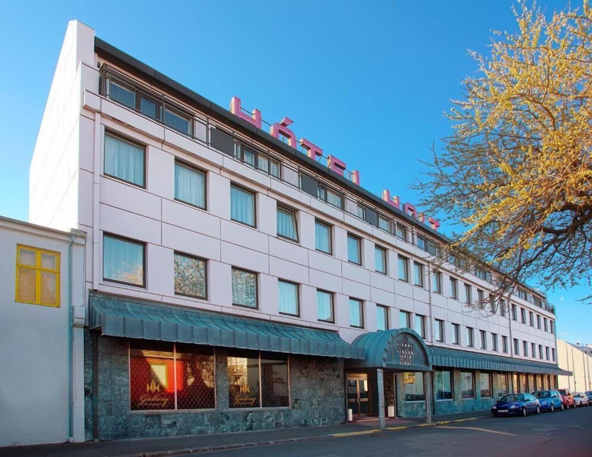 Vista Exterior Hotel Holt - The Art Hotel
