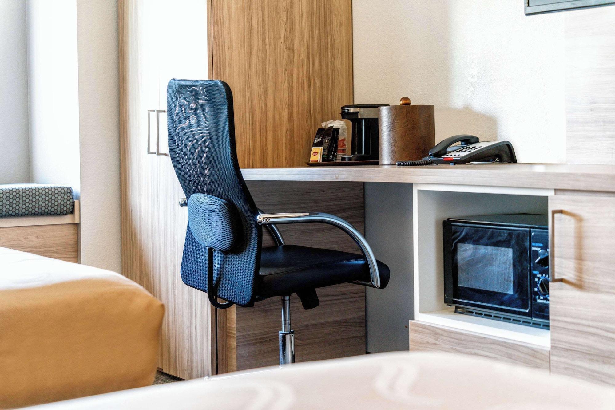 Comodidades del Alojamiento Baymont by Wyndham Chandler I-10