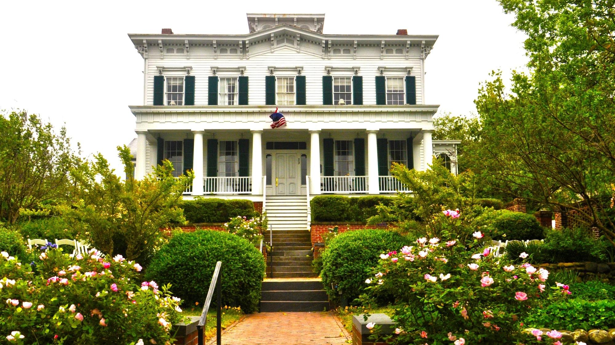 Vista Exterior City Club of Wilmington