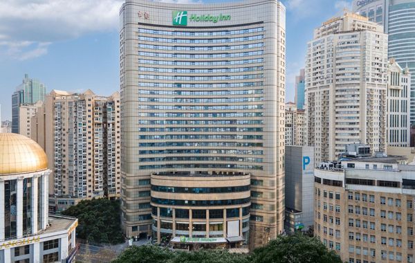 Holiday Inn Shanghai Nanjing Road by IHG
