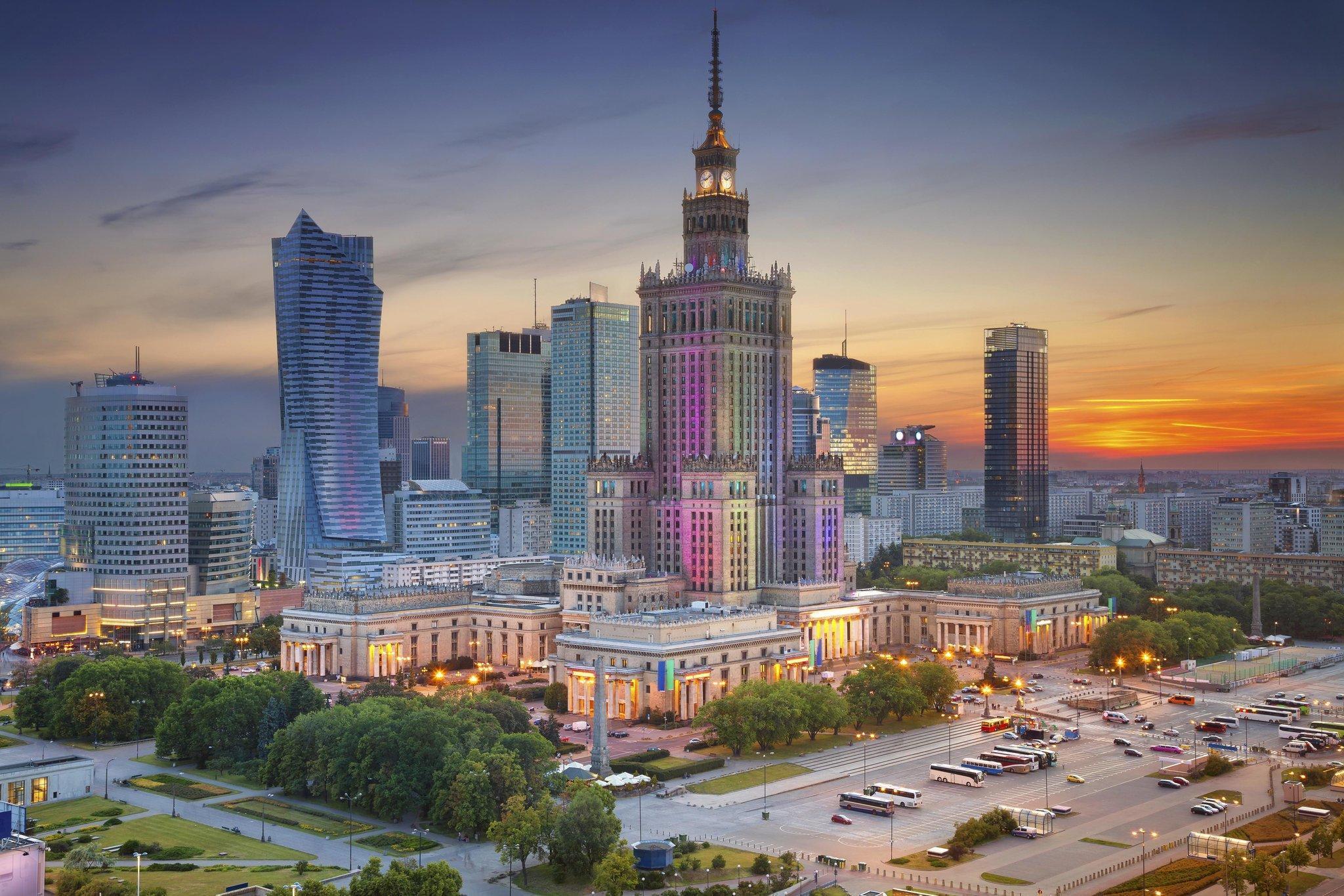 Vista Exterior Hilton Warsaw City