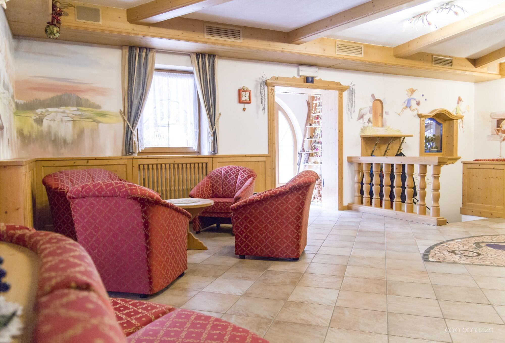 Vista Lobby Hotel Genzianella