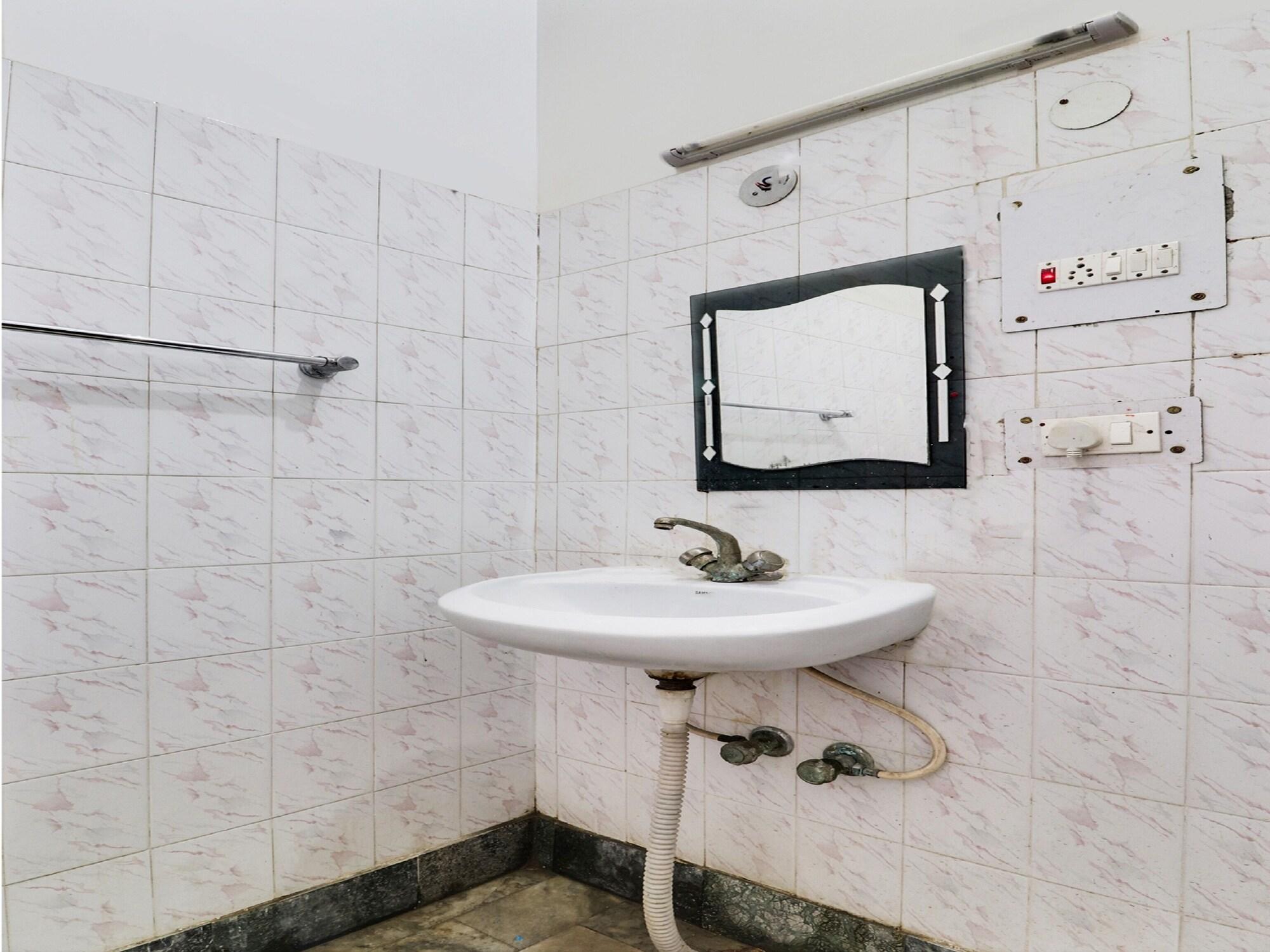 Equipamiento de Habitación SPOT ON 42133 Hanuman Bagh