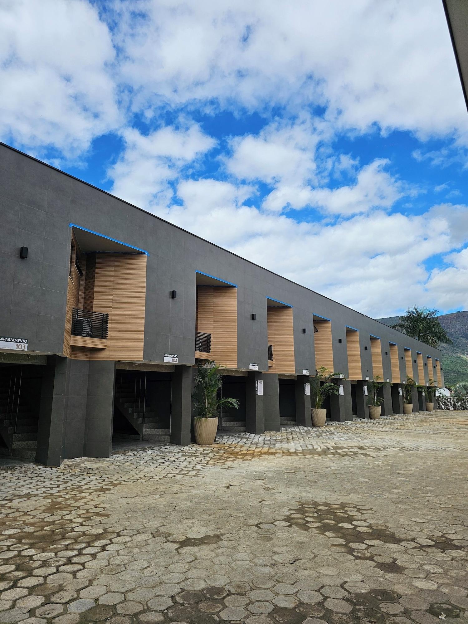 Varios HG Studio Hotel