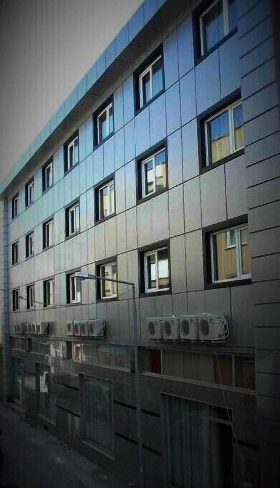 Vista Exterior Askin Art Hotel