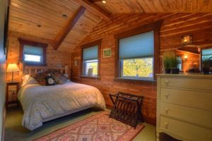 Alojamiento -  Cabin in City with Parking Space 