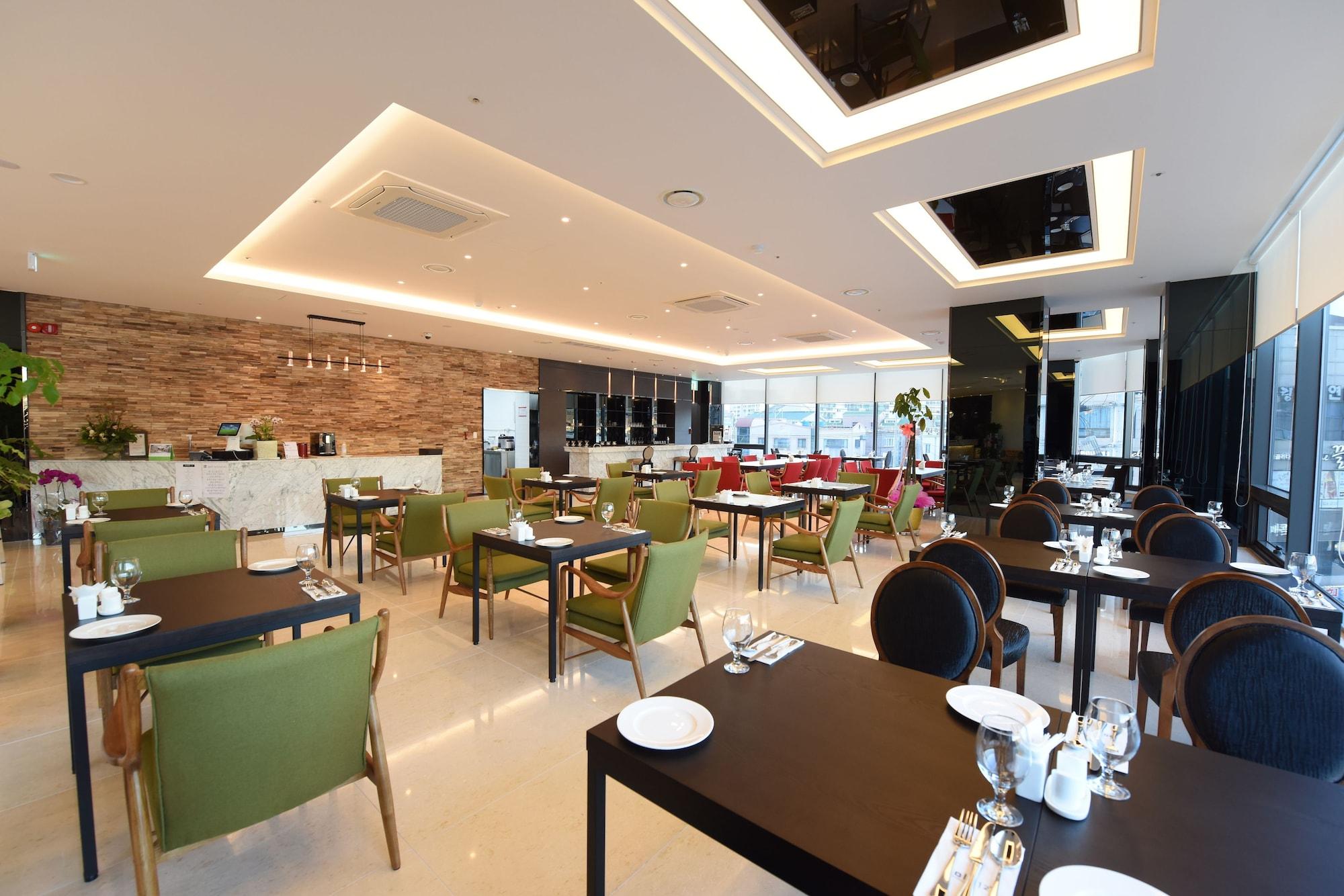 Restaurant Geoje Art Nouveau Suite Hotel