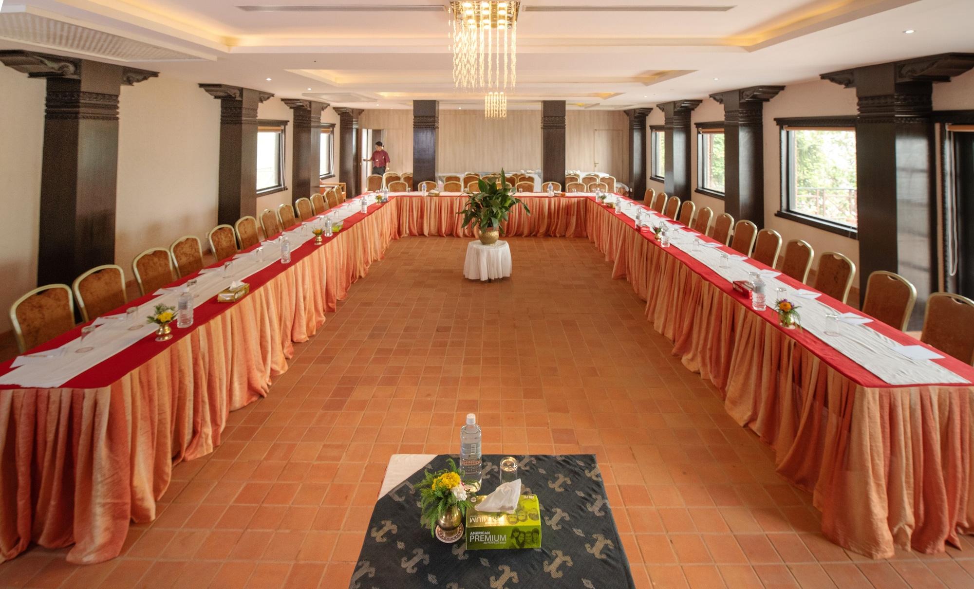 Sala de Reuniones Dhulikhel Mountain Resort