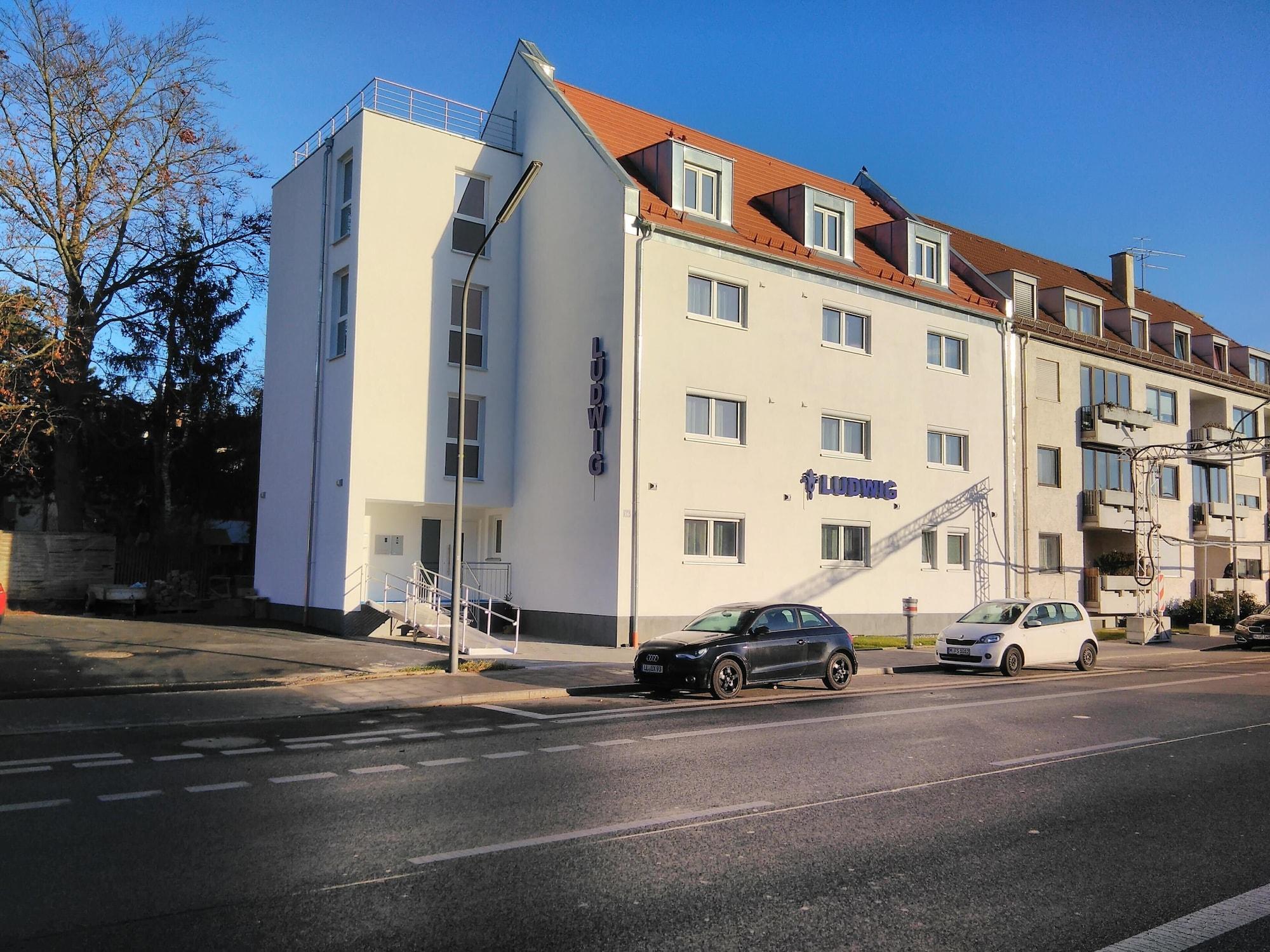 Vista Exterior Hotel Ludwig