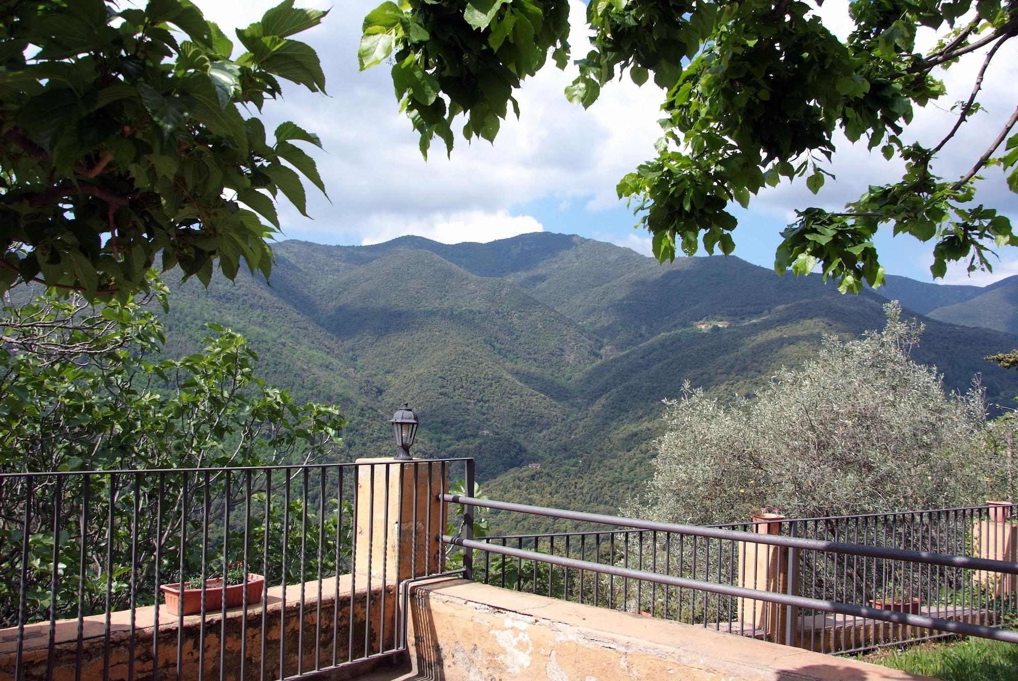 Varios Hostal Montserrat