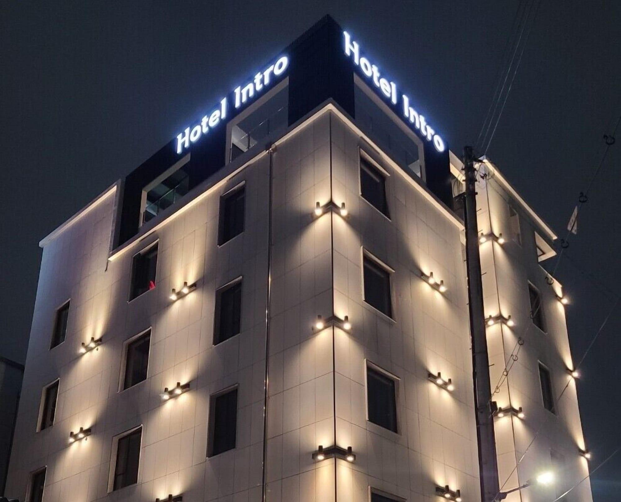 Varios Hotel Intro Chuncheon