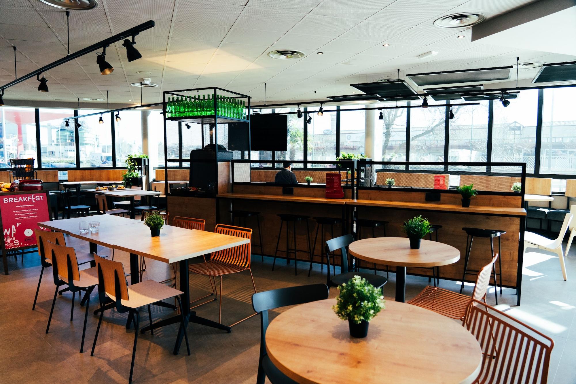 Bar/Salón ibis Valladolid