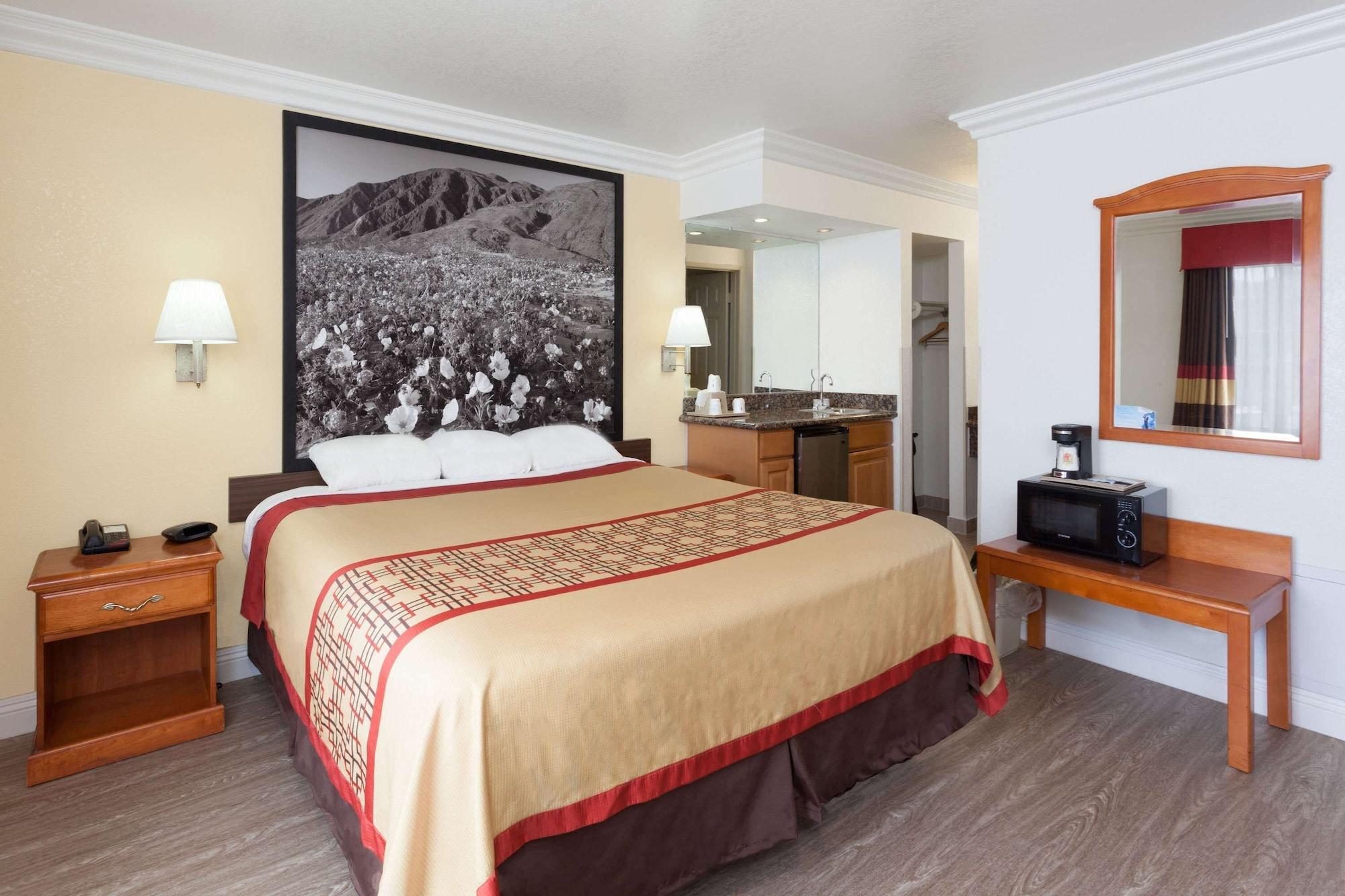 Habitación Super 8 by Wyndham Santa Clarita/Valencia