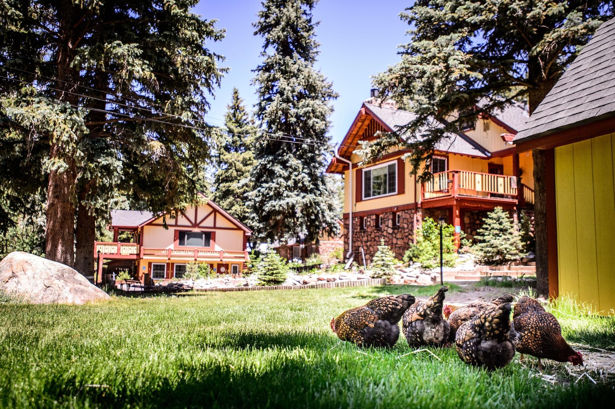 Varios Alpen Way Chalet Mountain Lodge