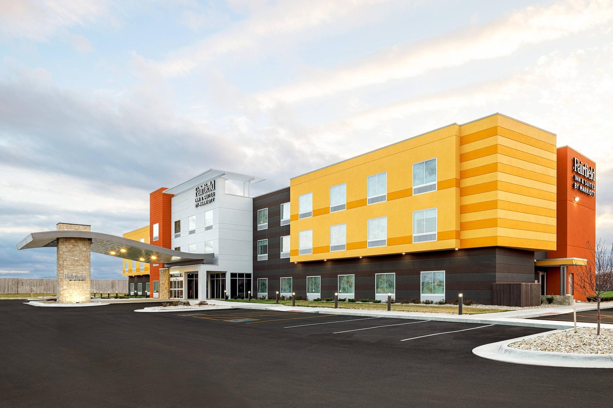 Varios Fairfield Inn & Suites by Marriott Salina