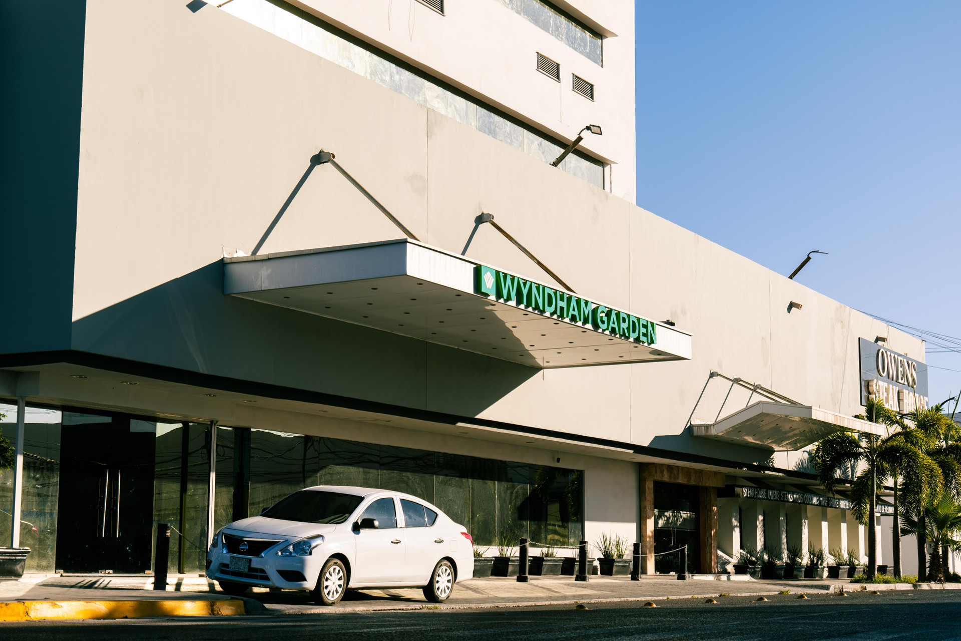 Vista Exterior Wyndham Garden Los Mochis Plaza Inn