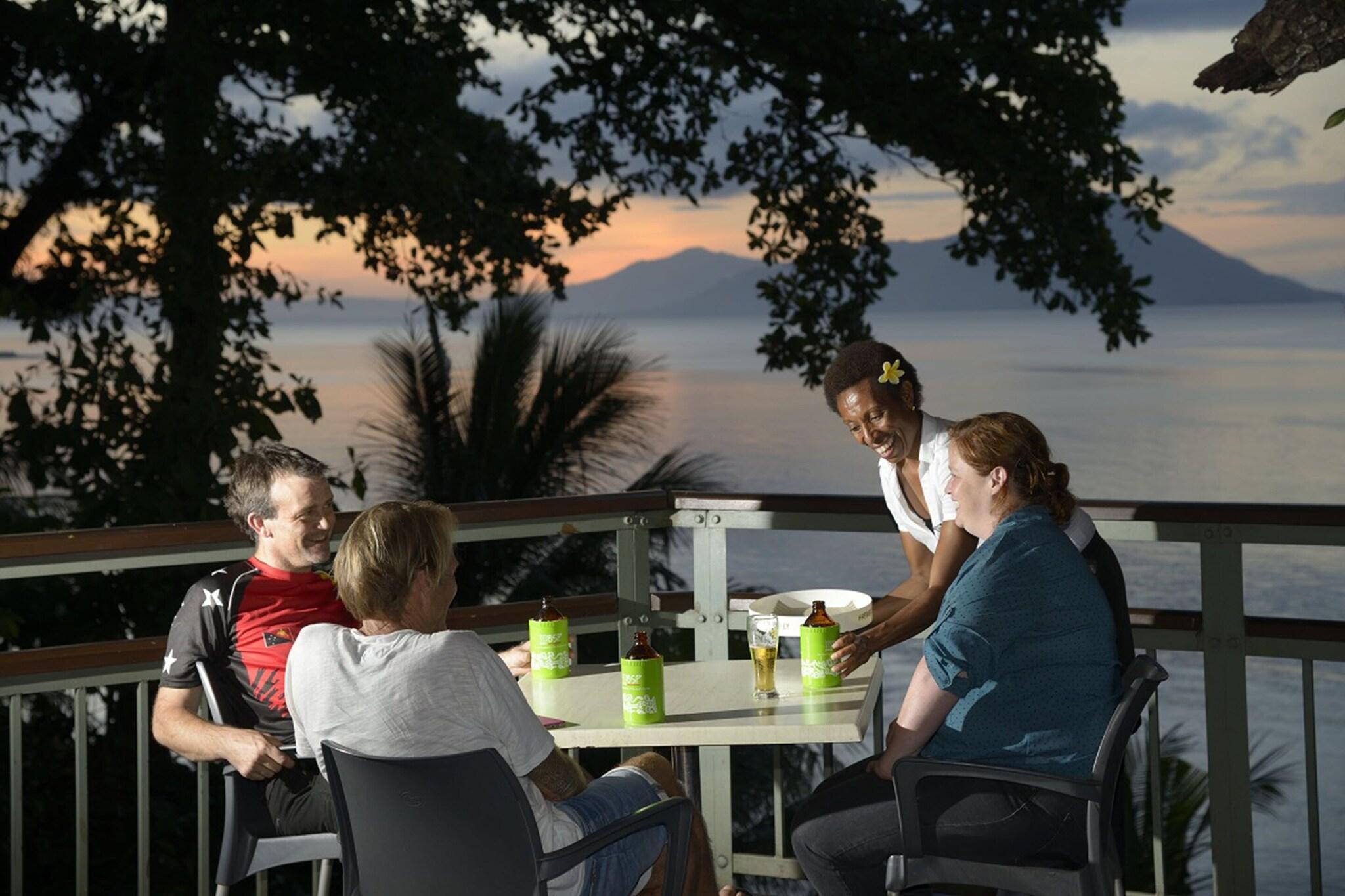 Restaurant Kokopo Beach Bungalow Resort