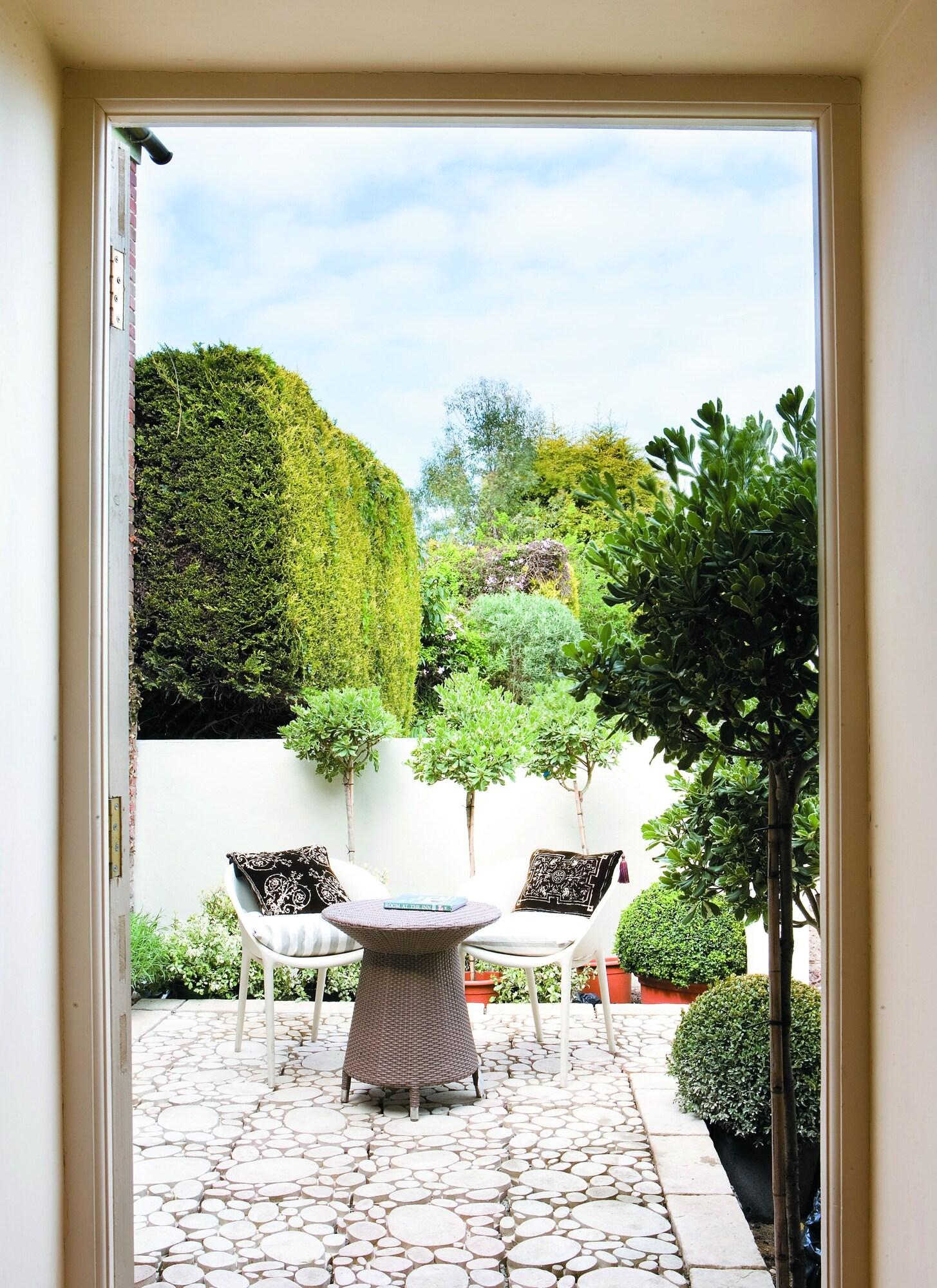 Vista Exterior Wiveton Bell