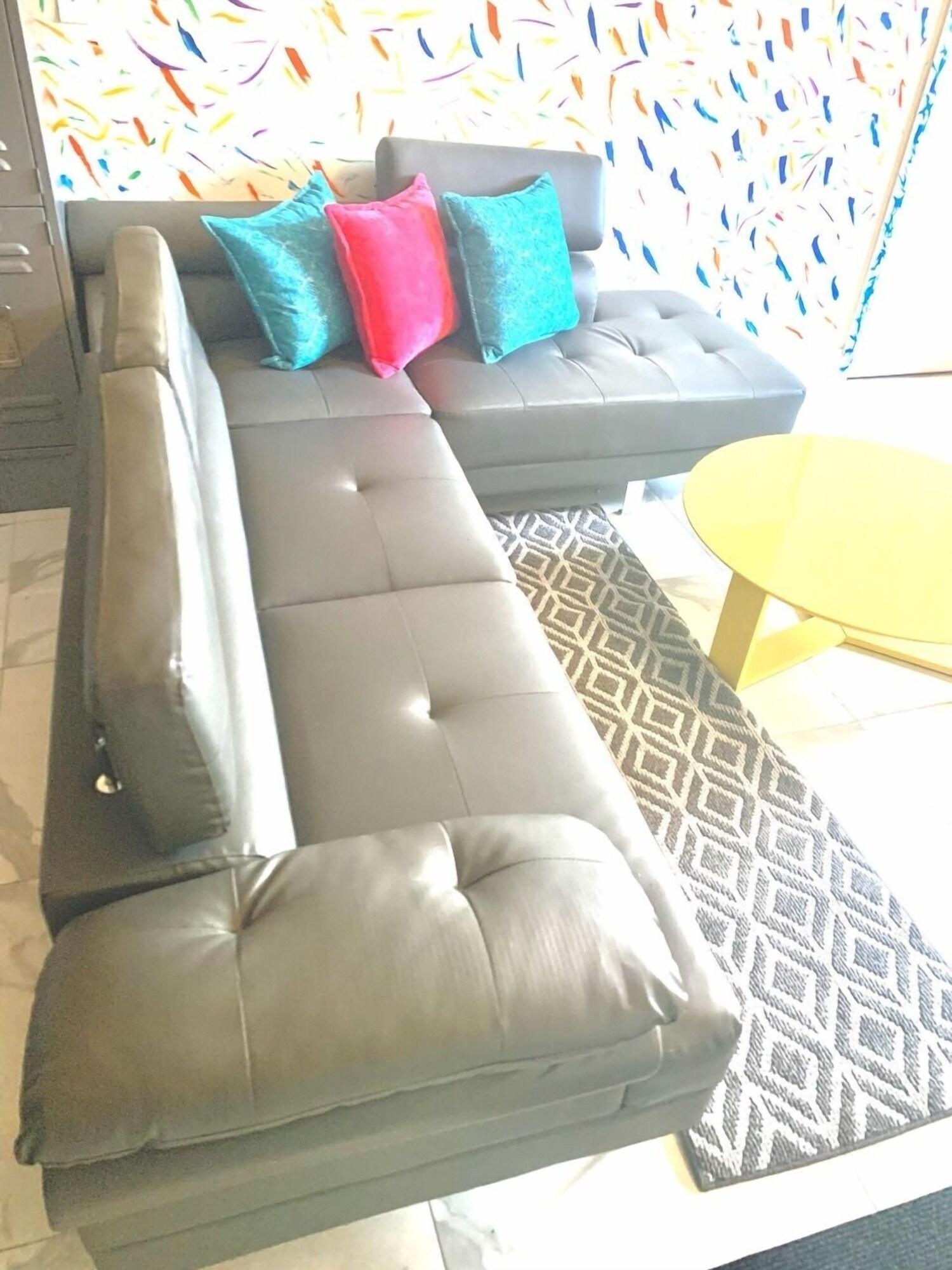 Comodidades del Alojamiento FLiXBed The Latinx - MIA Airport