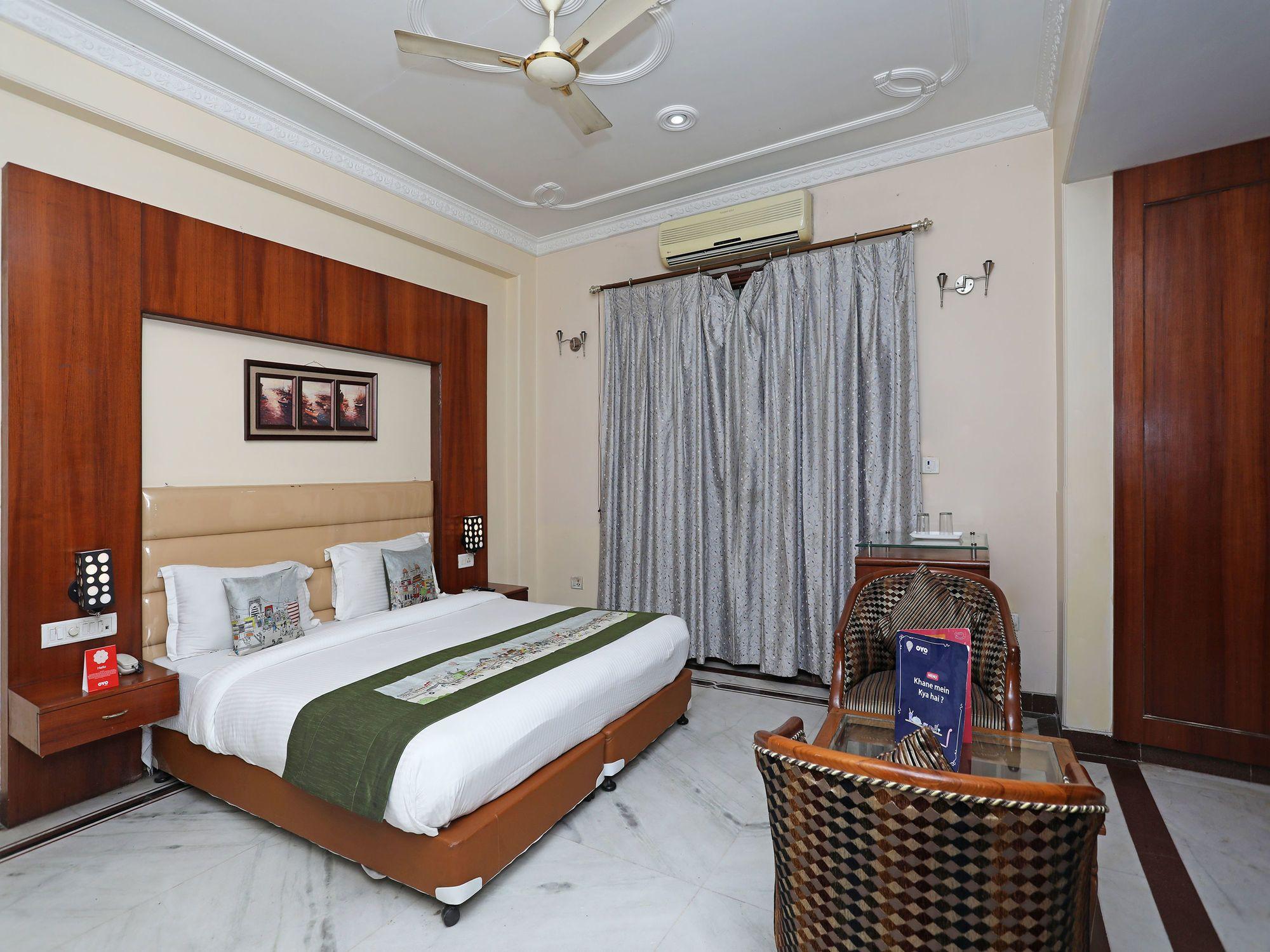 Varios OYO 2801 Magnate Hotel