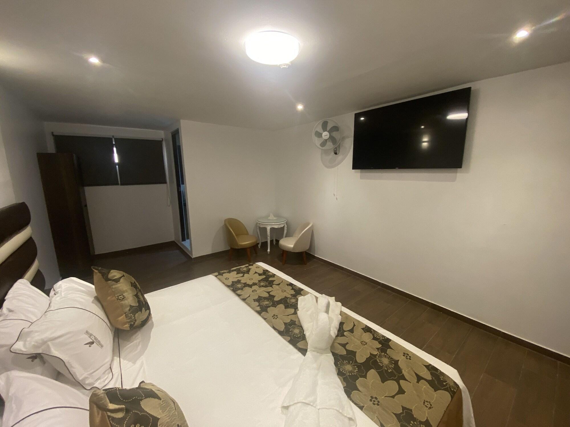 Varios Manantial Hostal No.004