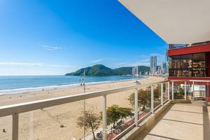 Renta temporal - Apto. c/ Varanda e Vista Praia em BC LME0602