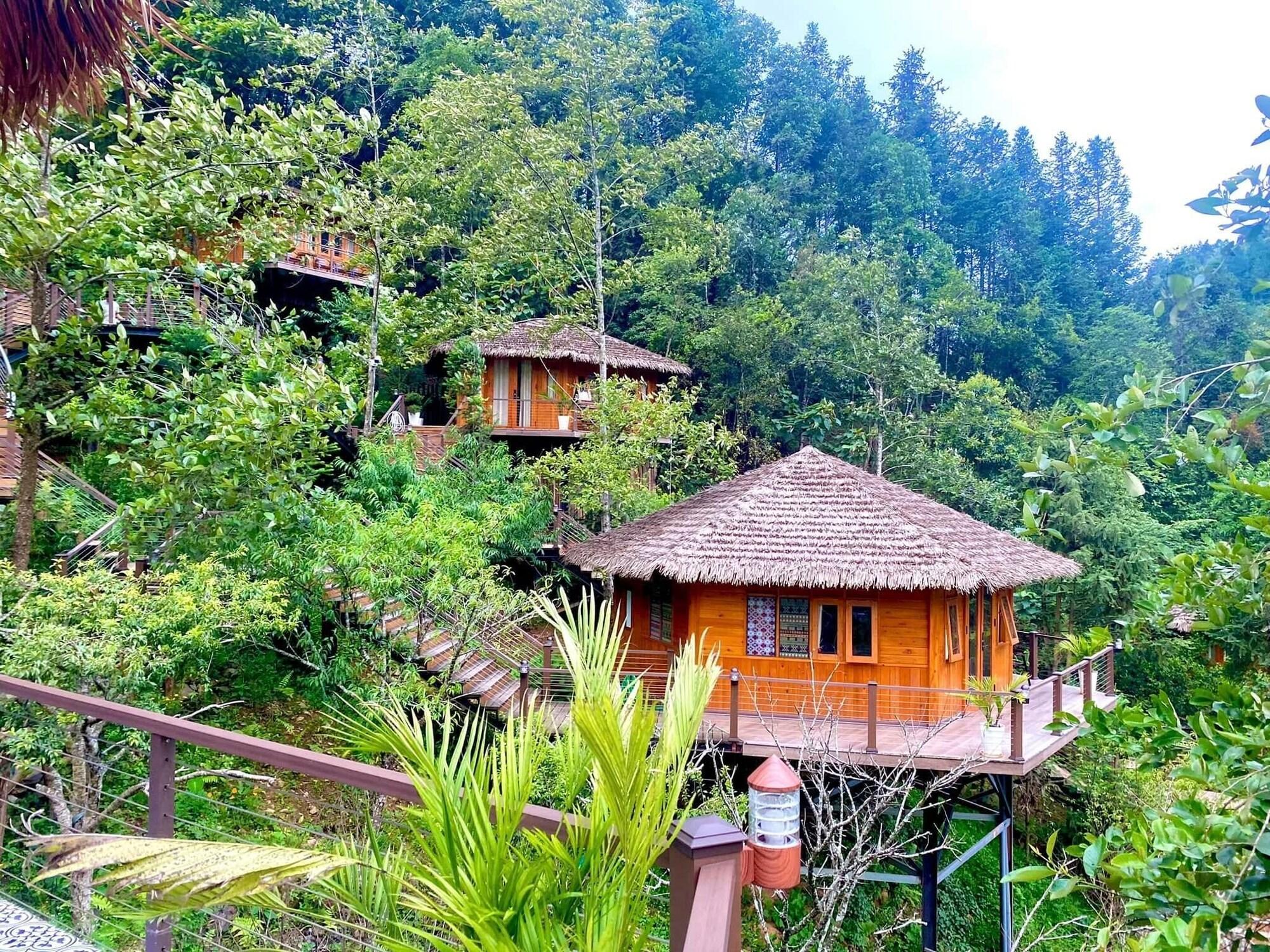Varios Sinai Bungalow & Hotel SaPa